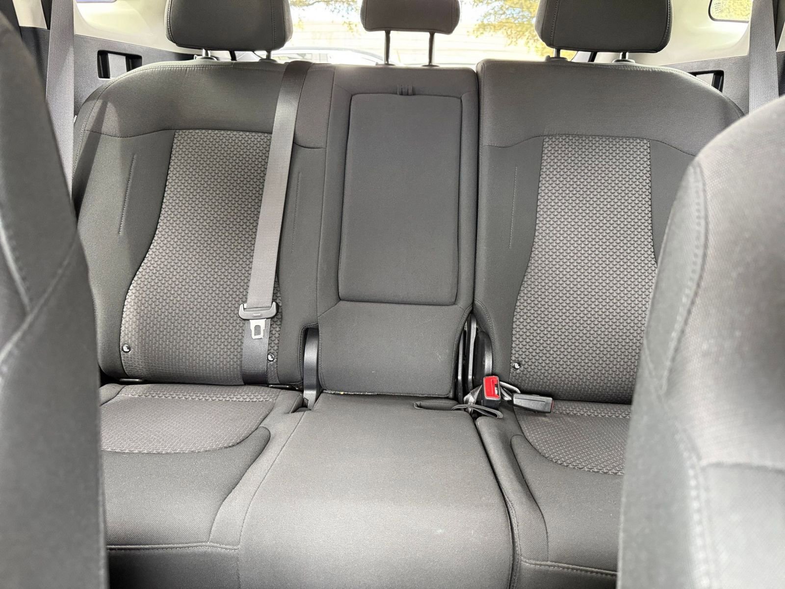 Used 2025 Kia Sportage LX image 38