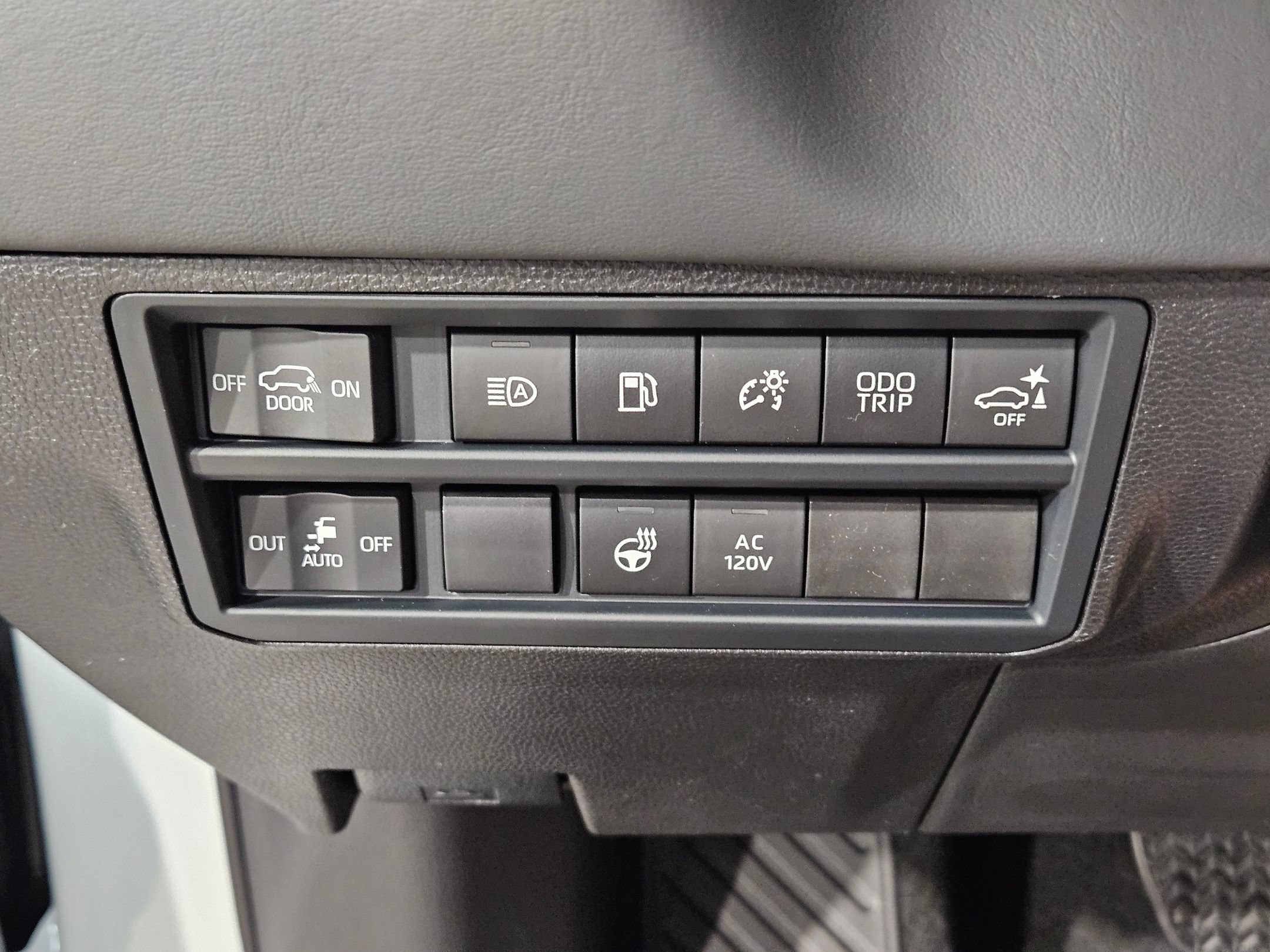 New 2026 Toyota Sequoia Platinum AWD/4WD image 14