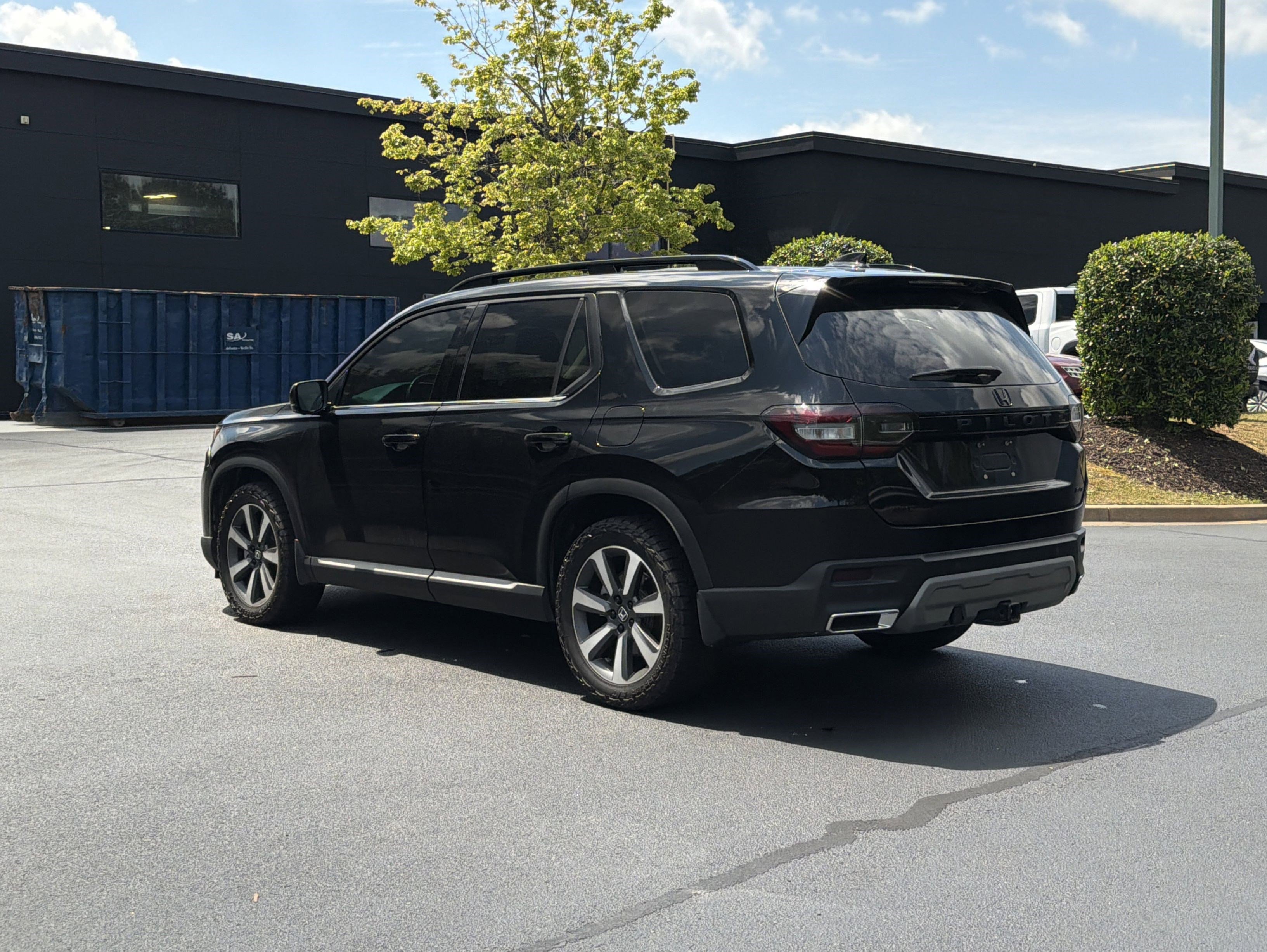 Used 2024 Honda Pilot Elite image 13