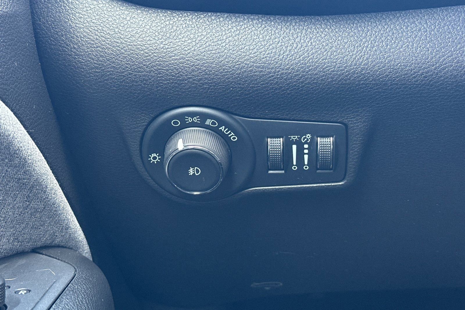 Used 2022 Jeep Compass Latitude w/ Convenience Group image 31