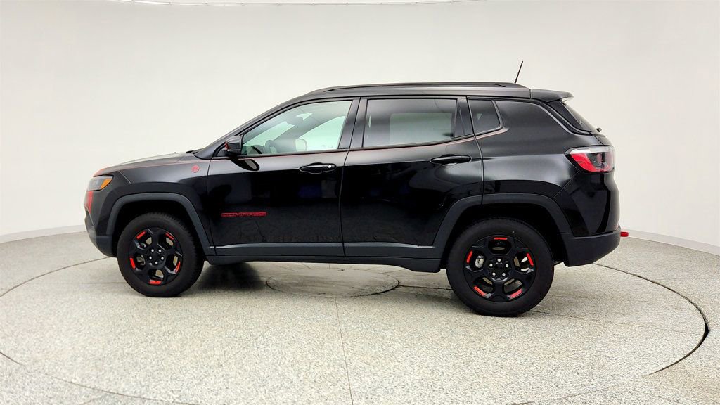 Used 2023 Jeep Compass Trailhawk image 8