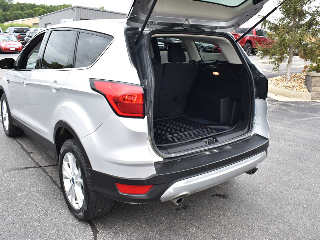 Used 2019 Ford Escape SE FWD image 25