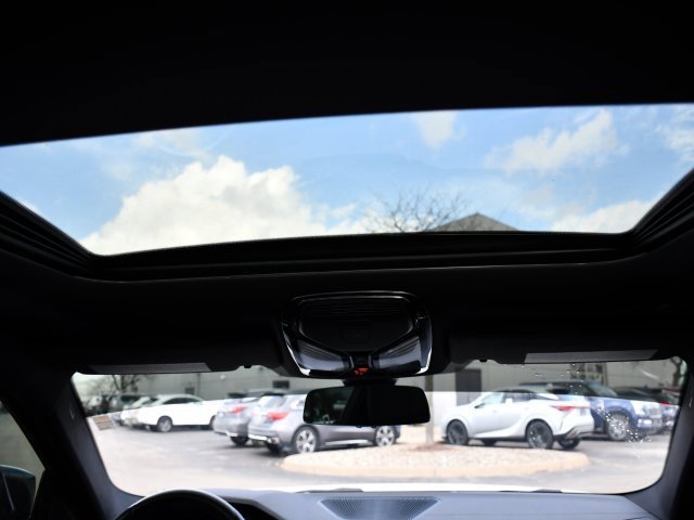 Used 2021 BMW 430i xDrive Coupe w/ M Sport Package image 29