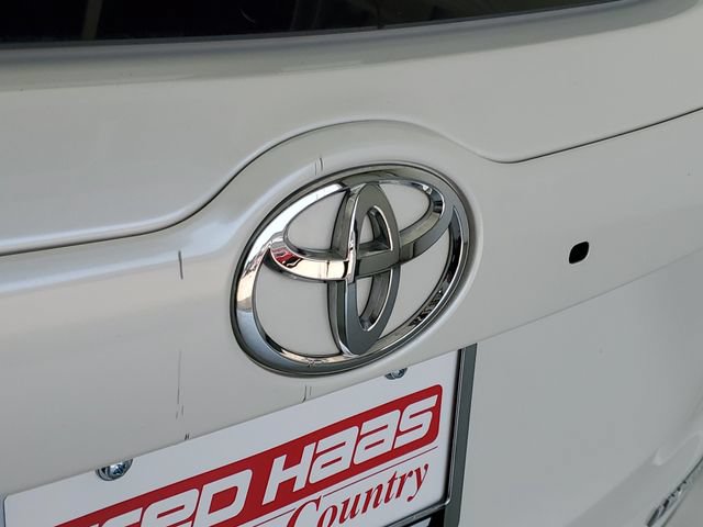 Used 2018 Toyota Highlander Limited FWD image 9