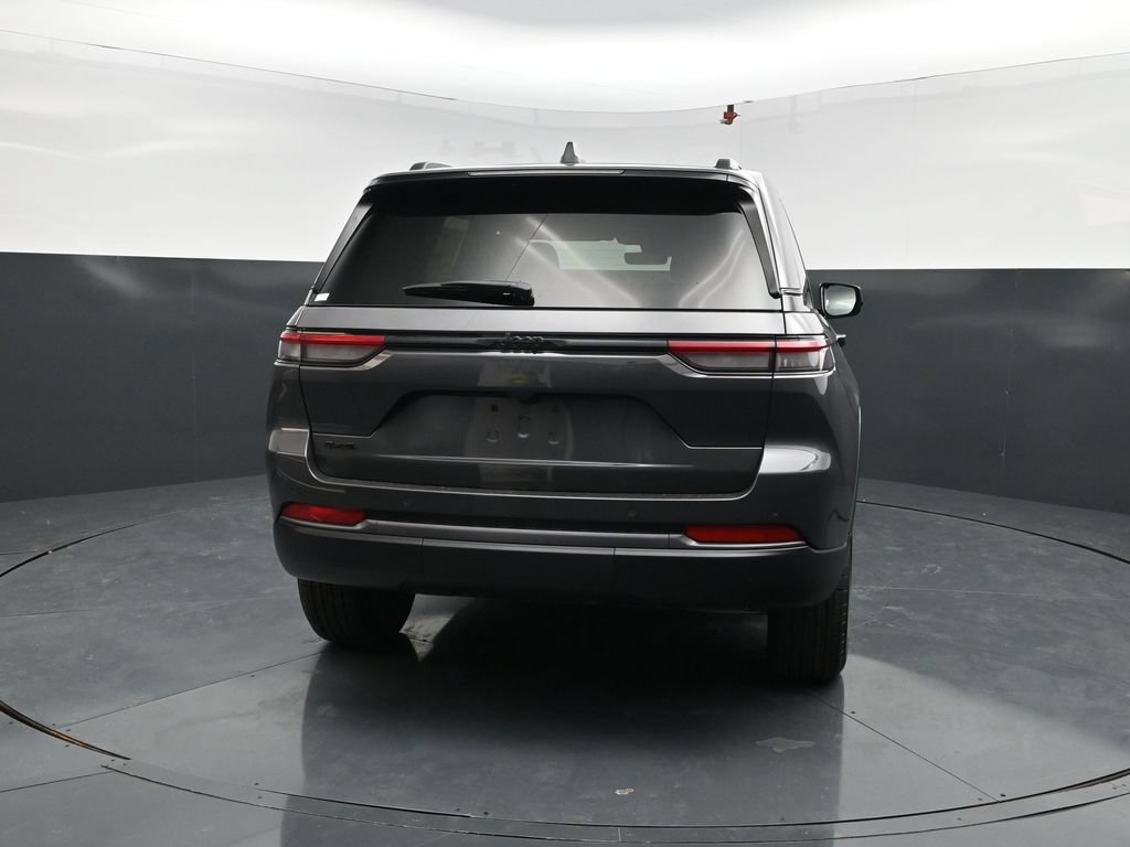 New 2026 Jeep Grand Cherokee Altitude AWD/4WD image 6