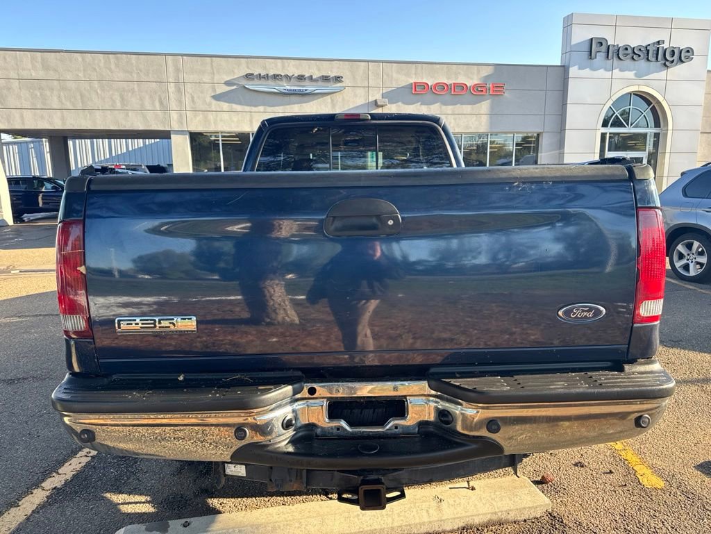 Used 2005 Ford F350 Lariat AWD/4WD image 6