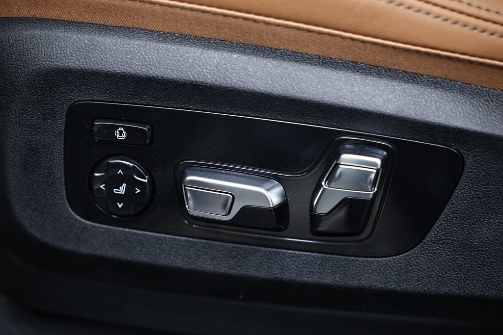 New 2026 BMW X5 xDrive40i w/ M Sport Package image 17