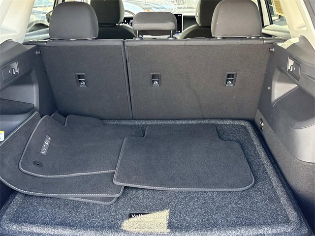 Used 2025 Volkswagen Tiguan S image 5