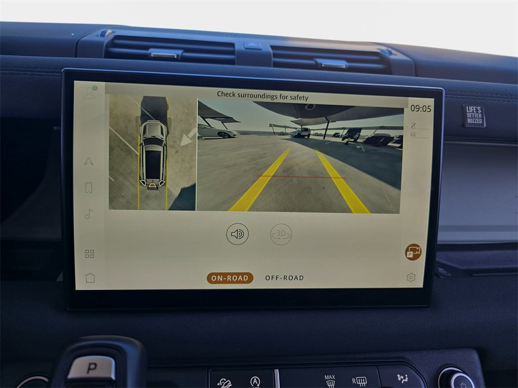 Certified 2023 Land Rover Defender 130 X-Dynamic SE image 24