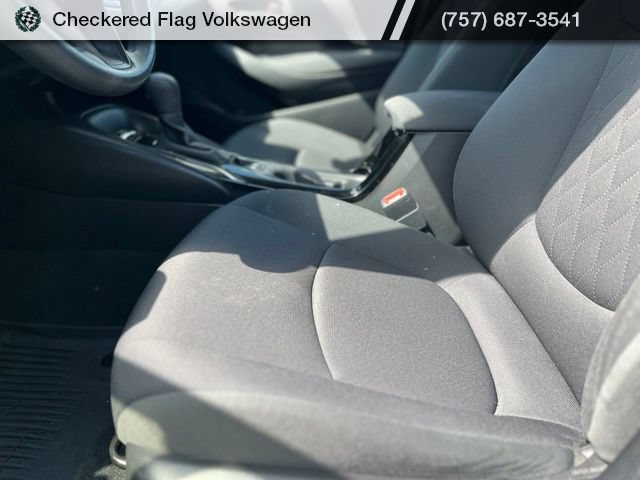 Used 2022 Toyota Corolla LE FWD image 22