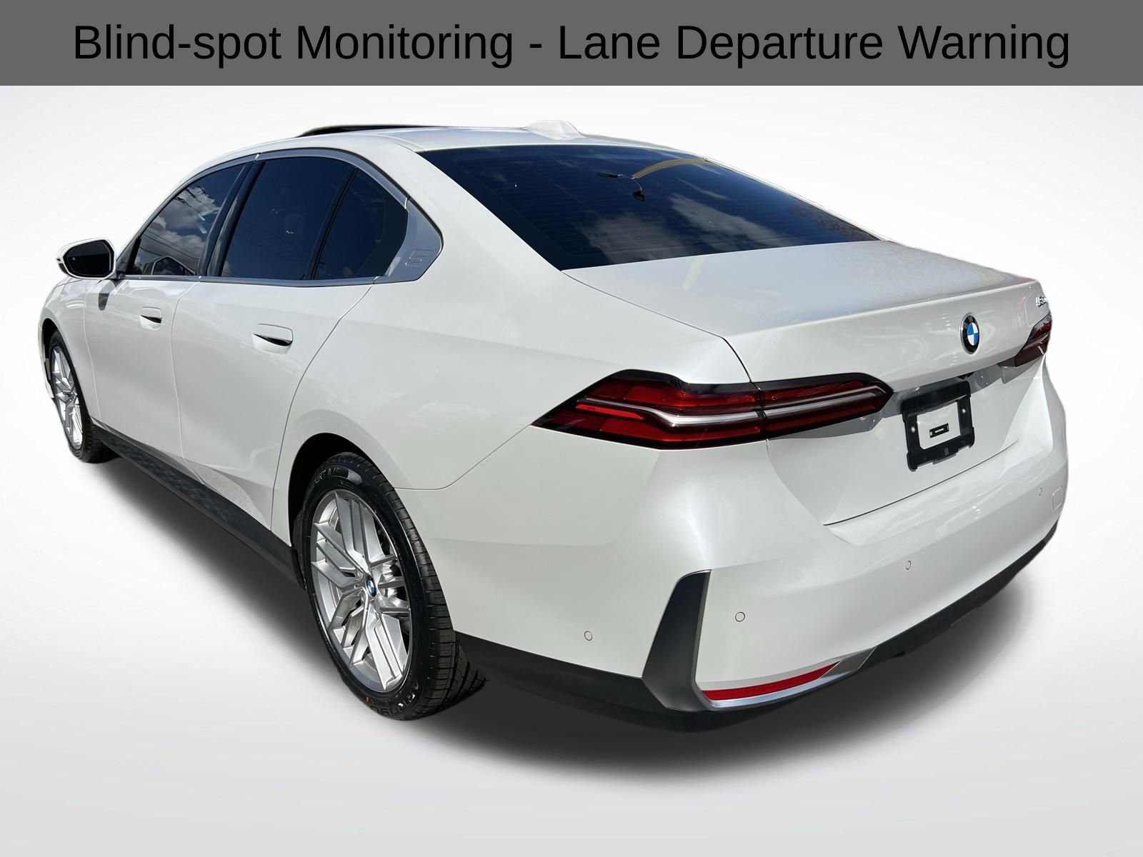 Used 2024 BMW 530i image 9