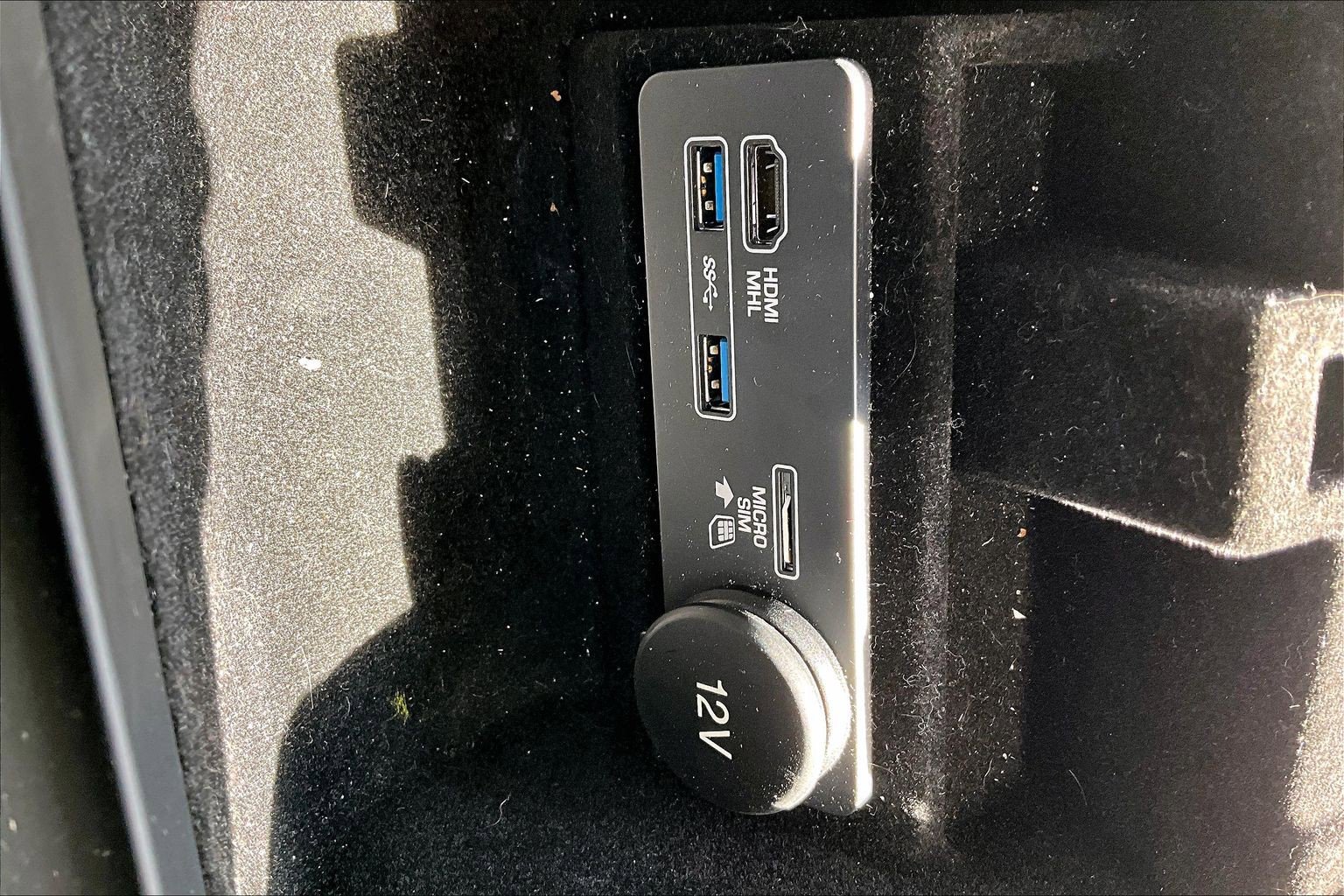 Used 2018 Land Rover Range Rover Evoque HSE Dynamic AWD/4WD image 16