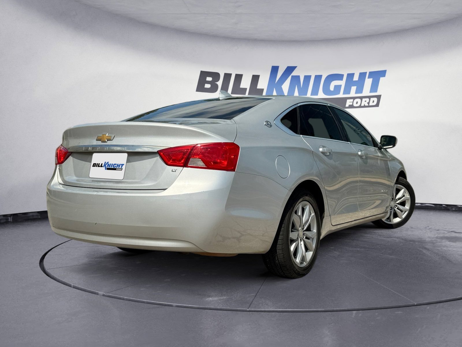 Used 2017 Chevrolet Impala LT FWD image 5