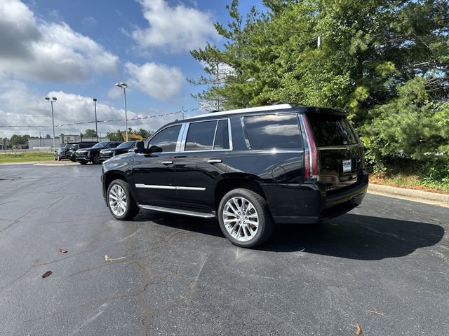 Used 2019 Cadillac Escalade Luxury AWD/4WD image 3