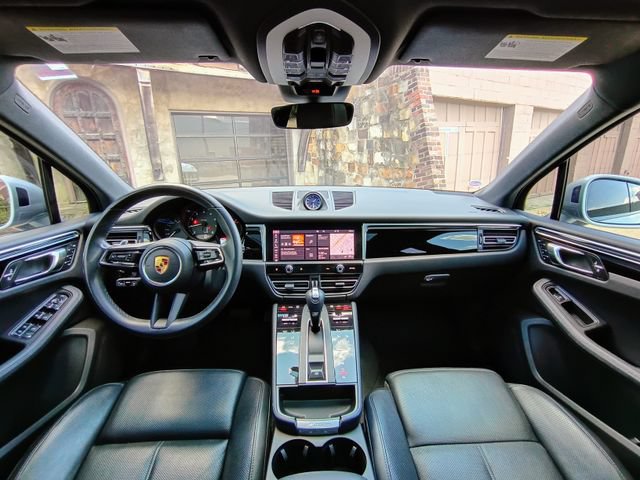 Used 2022 Porsche Macan AWD/4WD image 36