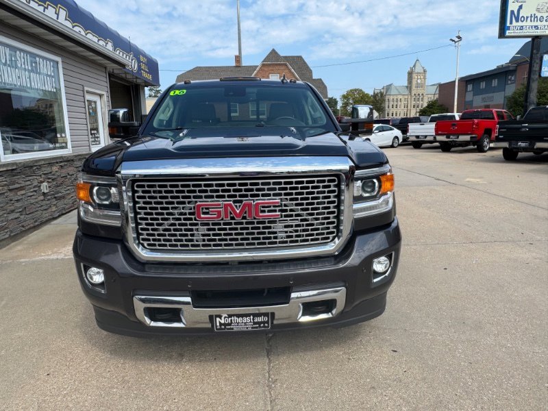 Used 2016 GMC Sierra 2500 Denali w/ Duramax Plus Package image 2