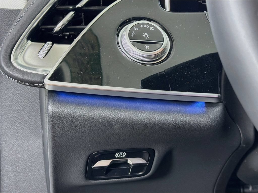 New 2026 Mercedes-Benz E 450 4MATIC Sedan image 11