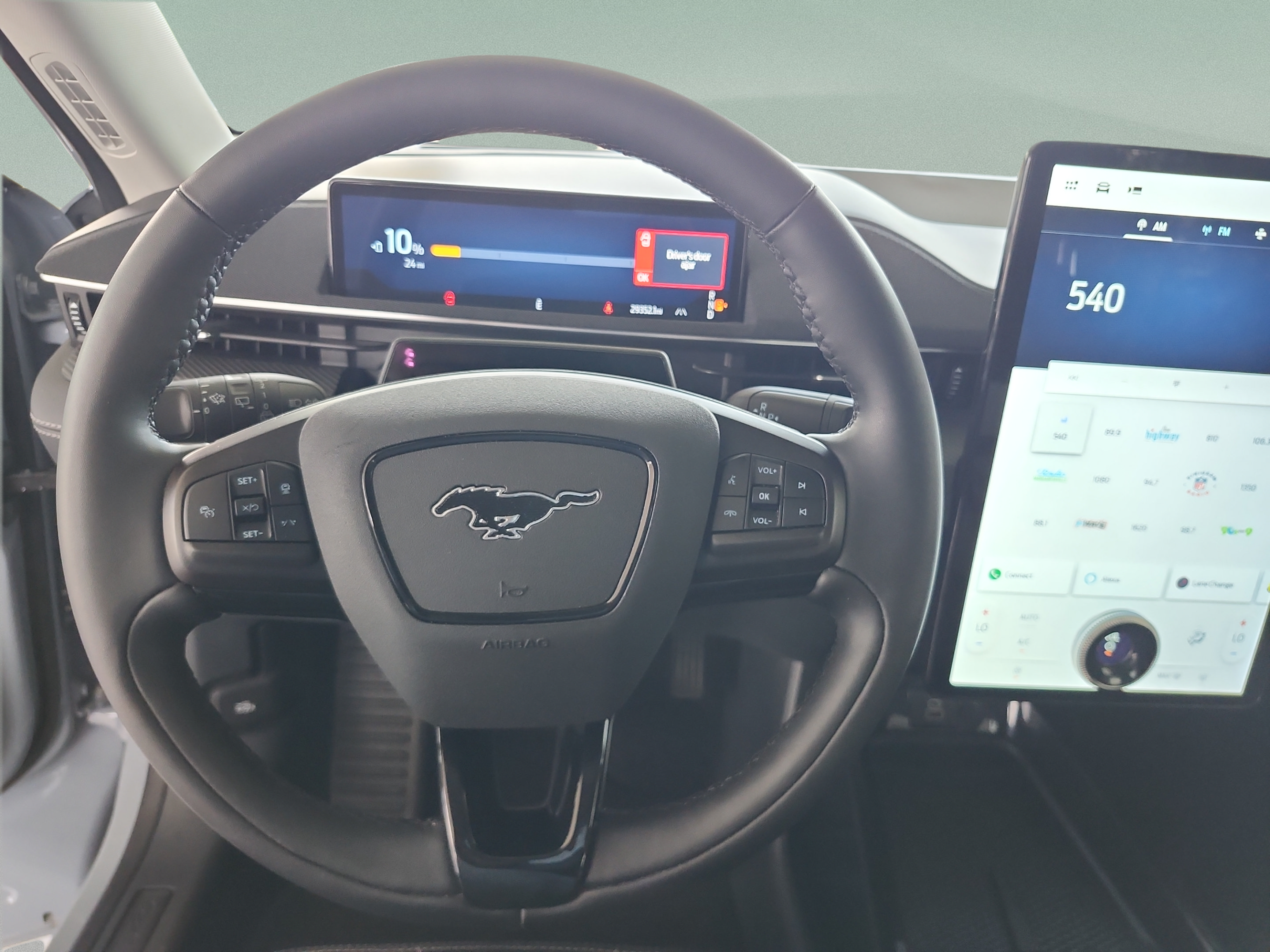 Certified 2025 Ford Mustang Mach-E Select RWD image 9