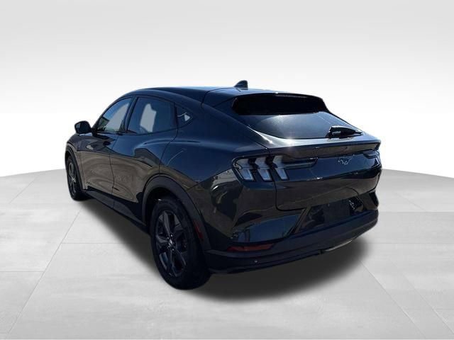 Used 2022 Ford Mustang Mach-E Select image 8