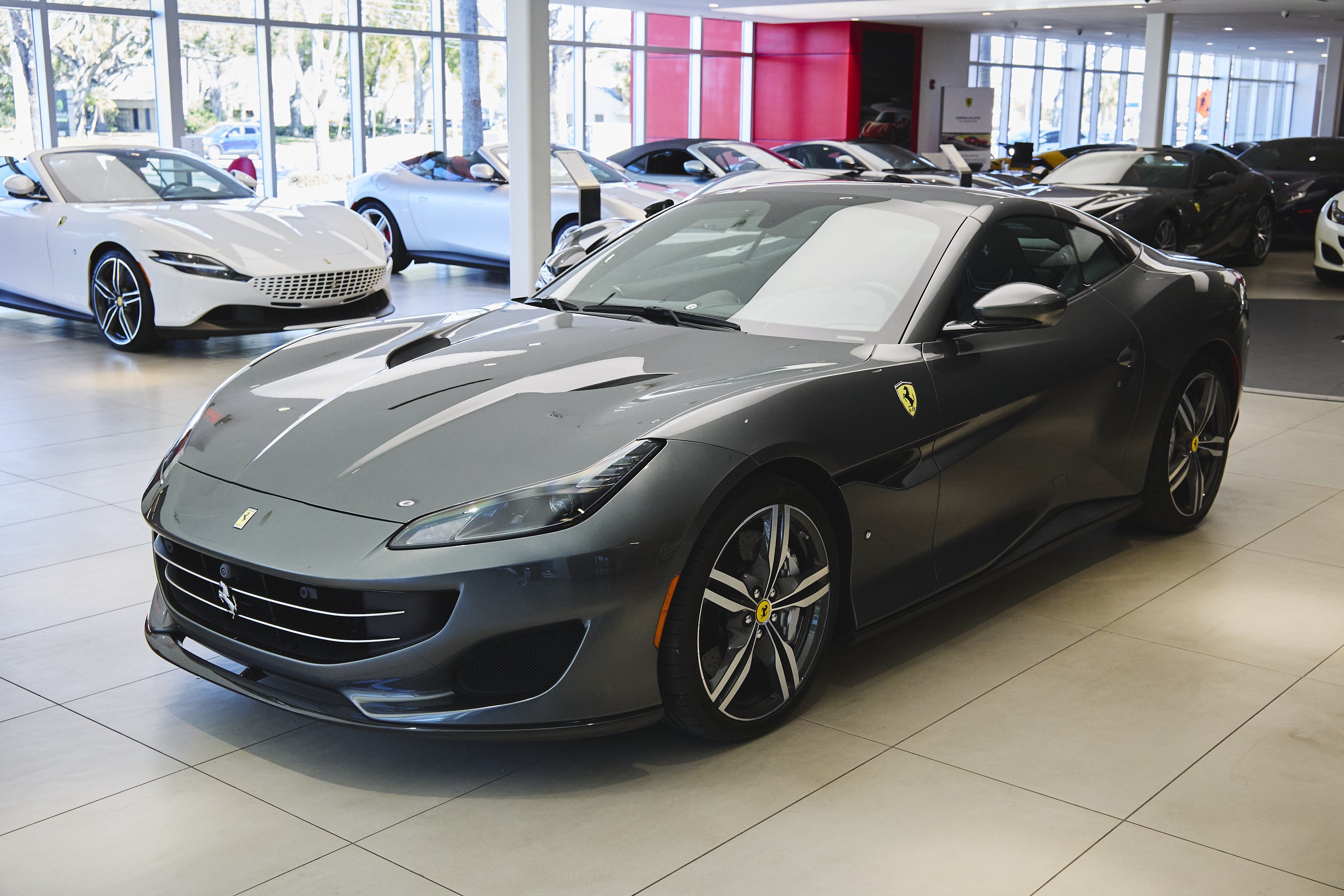 Used 2019 Ferrari Portofino RWD image 58