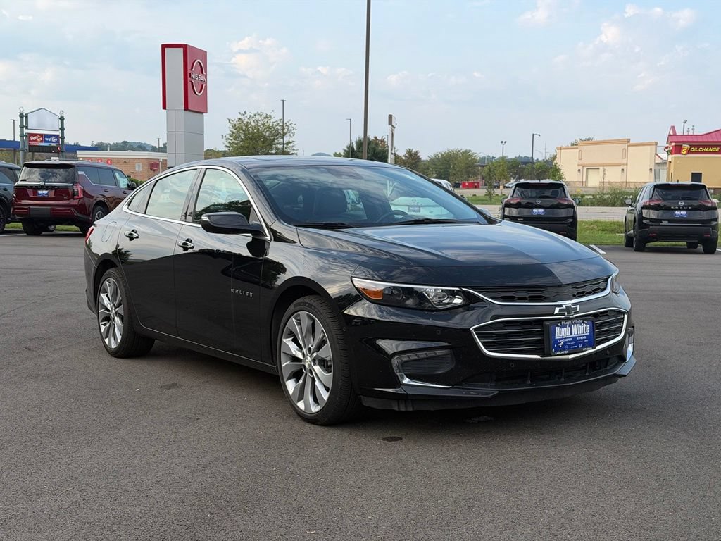 Used 2018 Chevrolet Malibu Premier w/ Premier Sun and Wheel Package FWD image 1