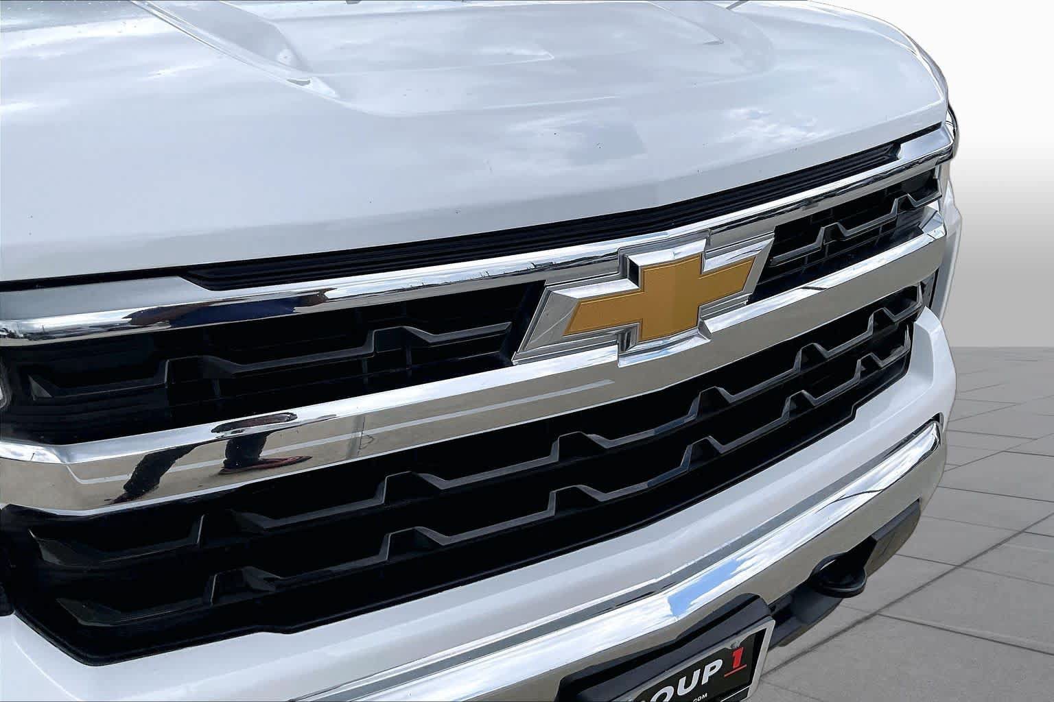 Used 2023 Chevrolet Silverado 1500 LT w/ Z71 Off-Road Package AWD/4WD image 29