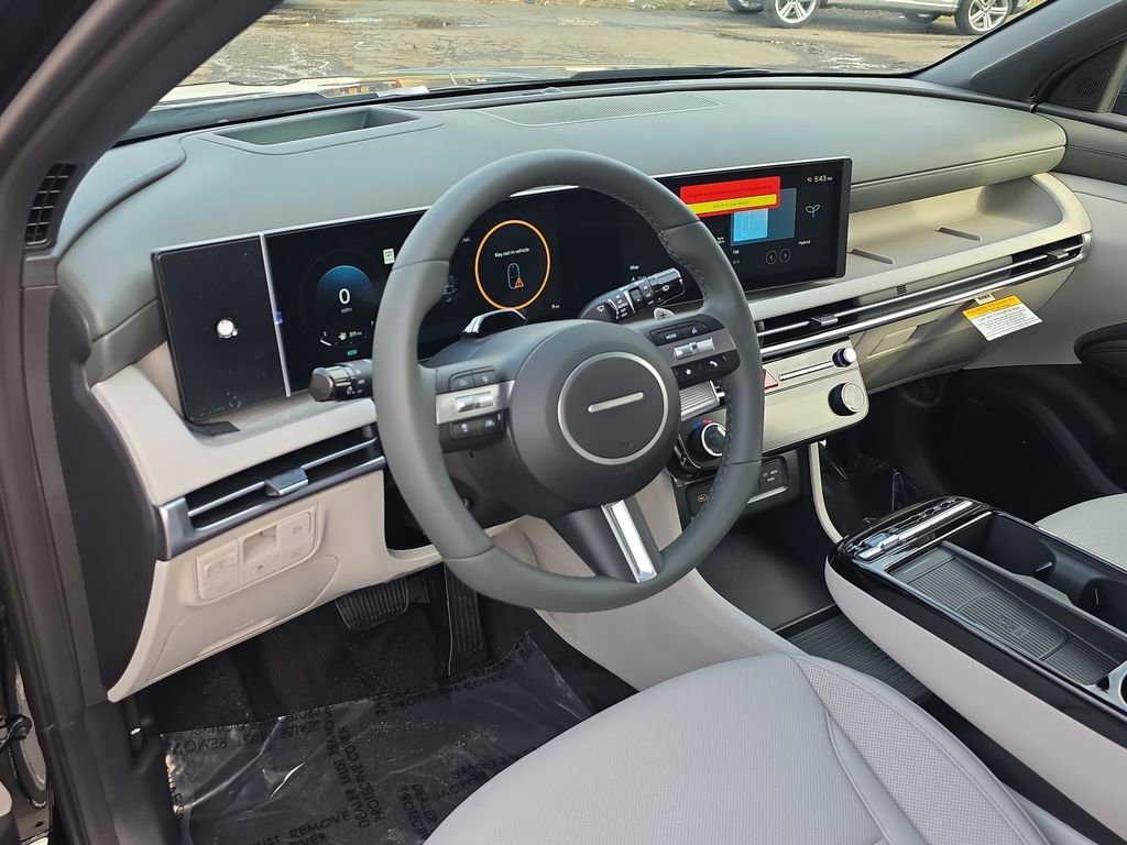 New 2025 Hyundai Tucson Limited image 24