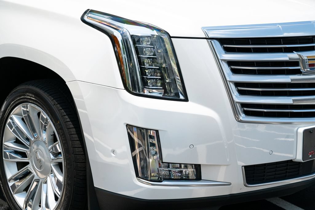 Used 2017 Cadillac Escalade Platinum AWD/4WD image 8
