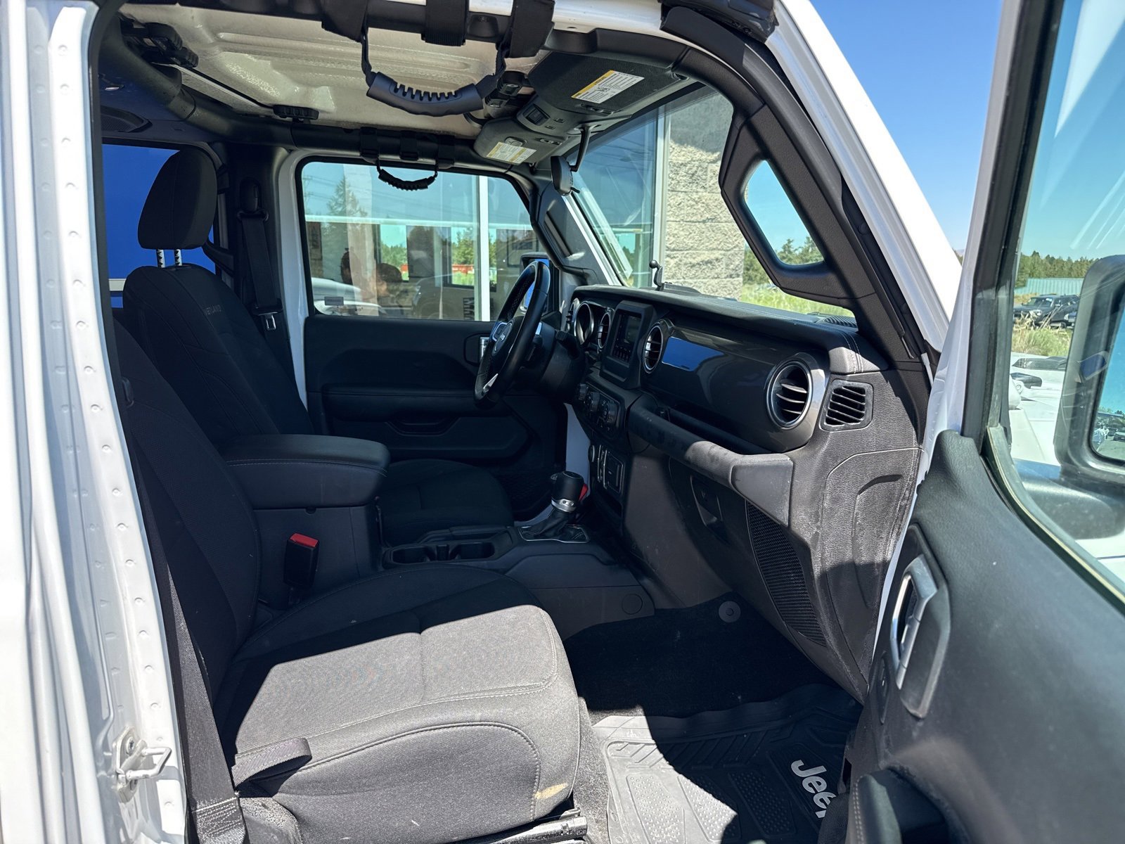 Used 2021 Jeep Gladiator Overland w/ Trailer Tow Package image 13