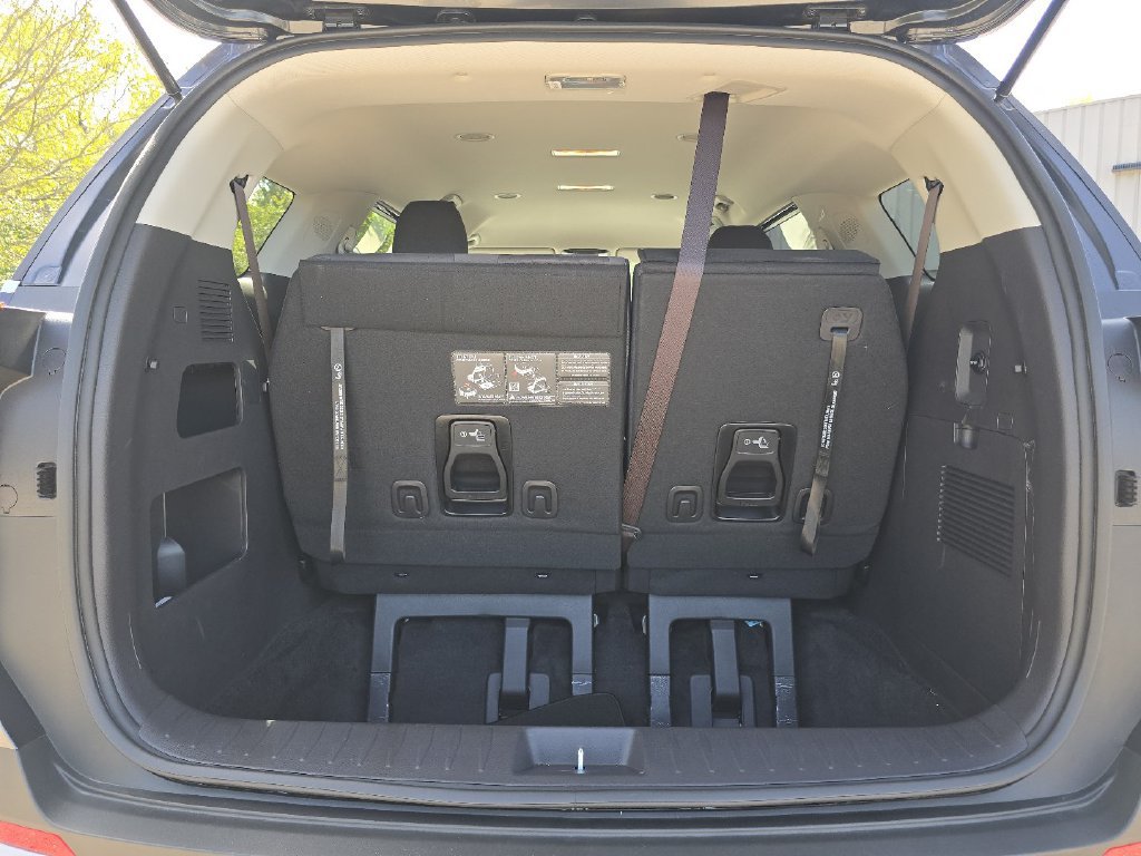 Used 2026 Kia Carnival LX FWD image 16