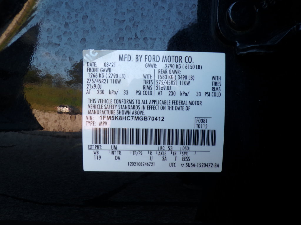 Used 2021 Ford Explorer Platinum w/ Equipment Group 601A AWD/4WD image 38