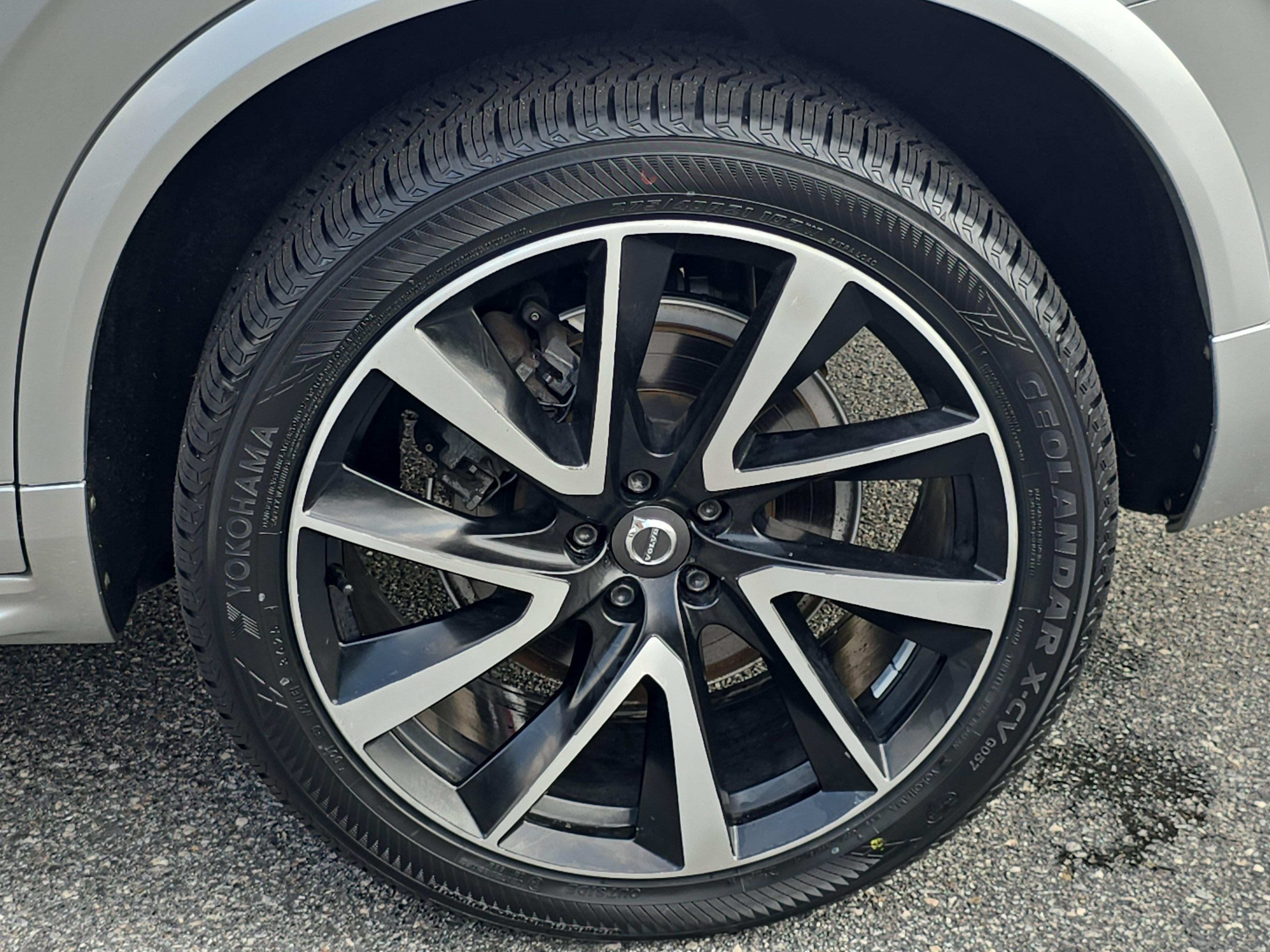 Used 2019 Volvo XC90 T6 Momentum w/ Advanced Package AWD/4WD image 36