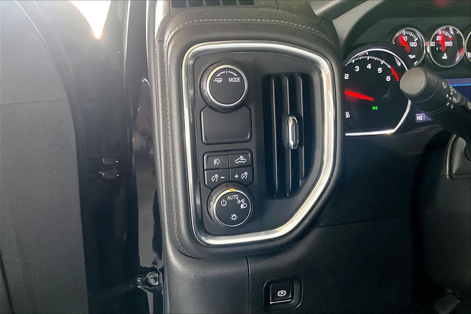 Used 2022 Chevrolet Silverado 1500 RST RWD image 30