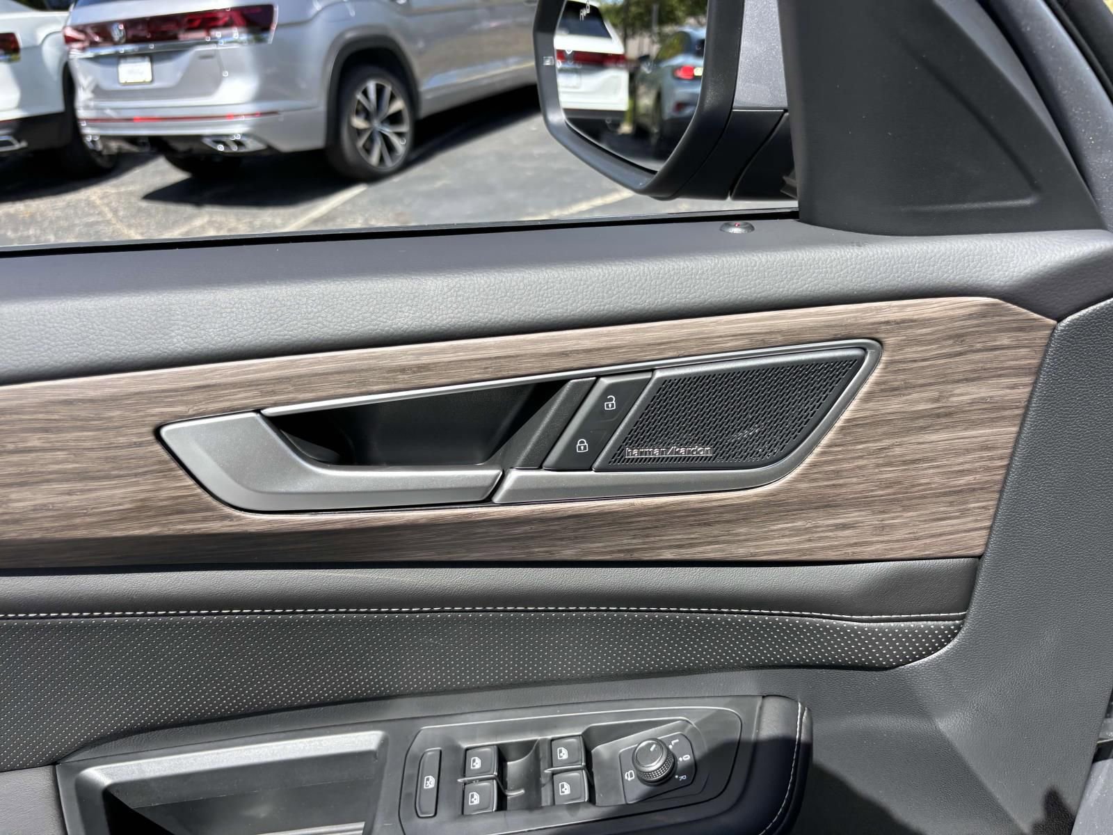 New 2026 Volkswagen Atlas SEL Premium R-Line image 12