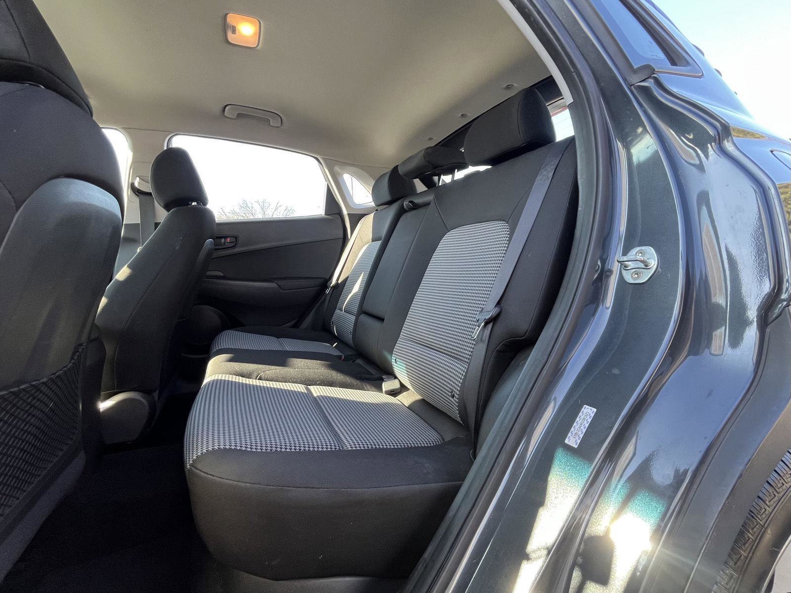 Used 2019 Hyundai Kona SE image 17