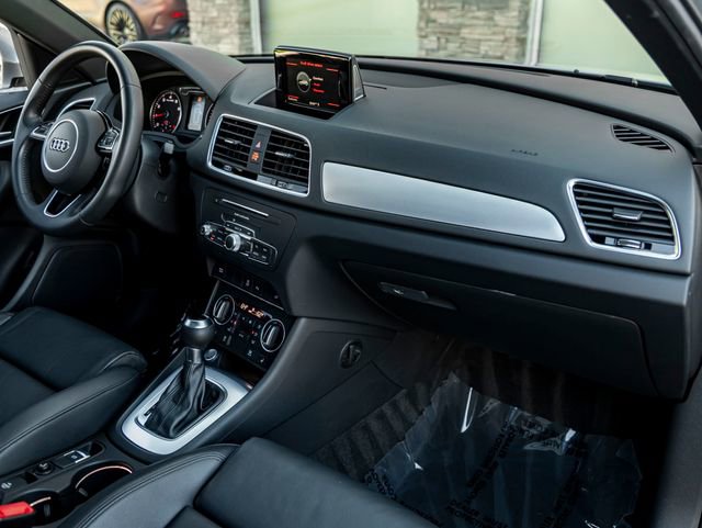 Used 2018 Audi Q3 2.0T Premium w/ Convenience Package image 34