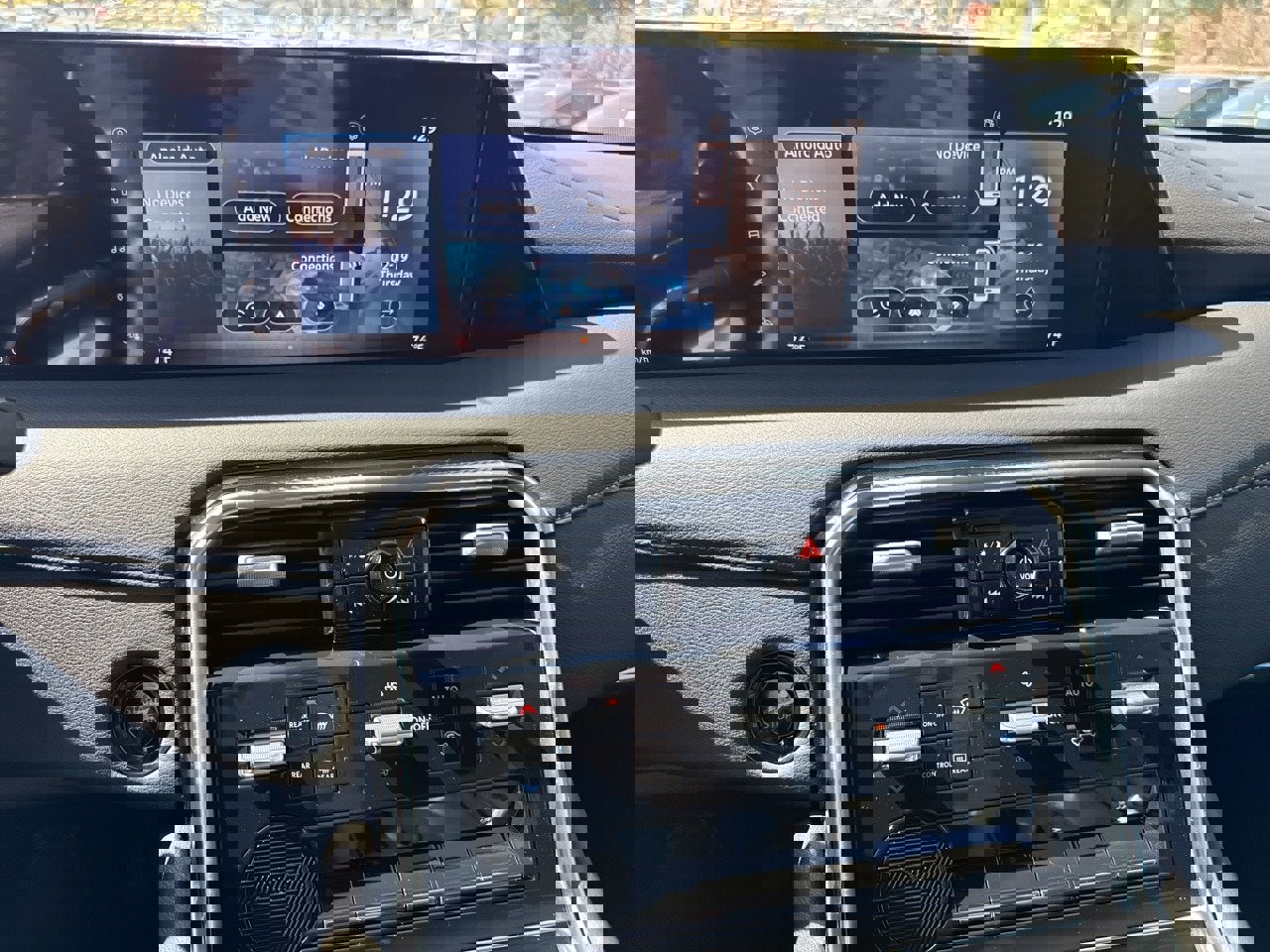 Certified 2025 Nissan Armada SV image 12