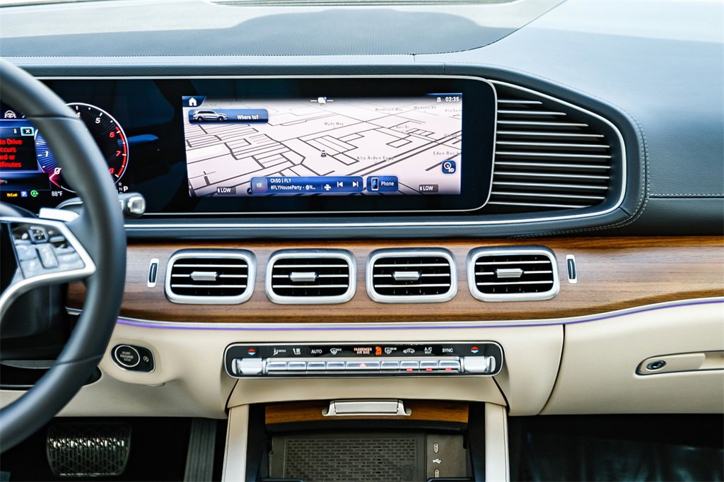 New 2026 Mercedes-Benz GLS 450 4MATIC image 11