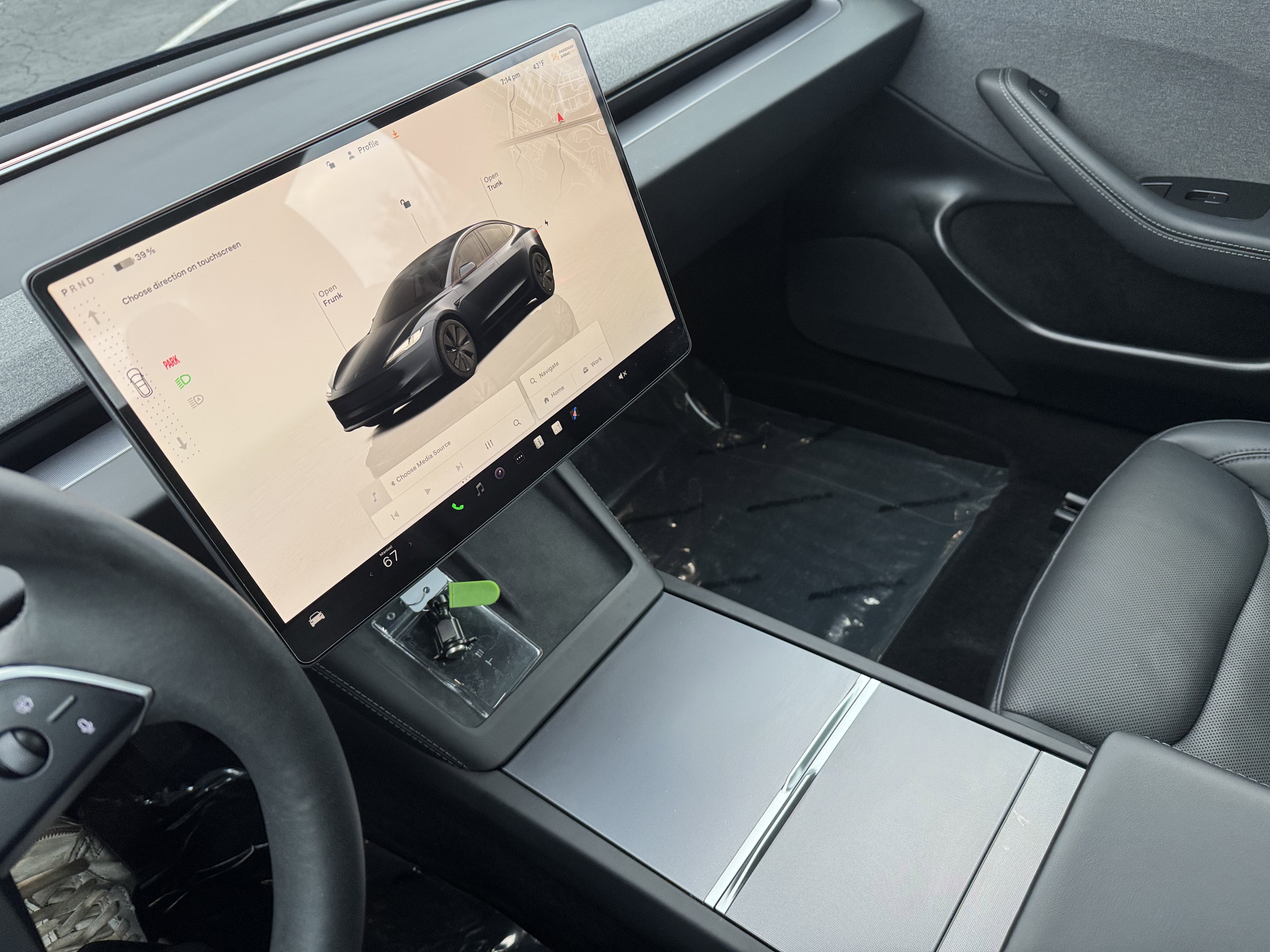 Used 2024 Tesla Model 3 Standard Range image 27