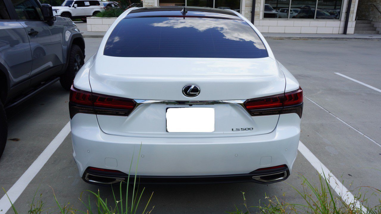 Used 2023 Lexus LS 500 w/ Interior Upgrade Package RWD image 7