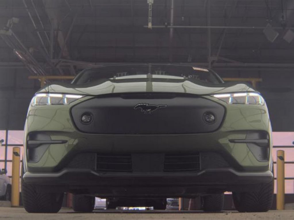 Used 2025 Ford Mustang Mach-E GT AWD/4WD image 4