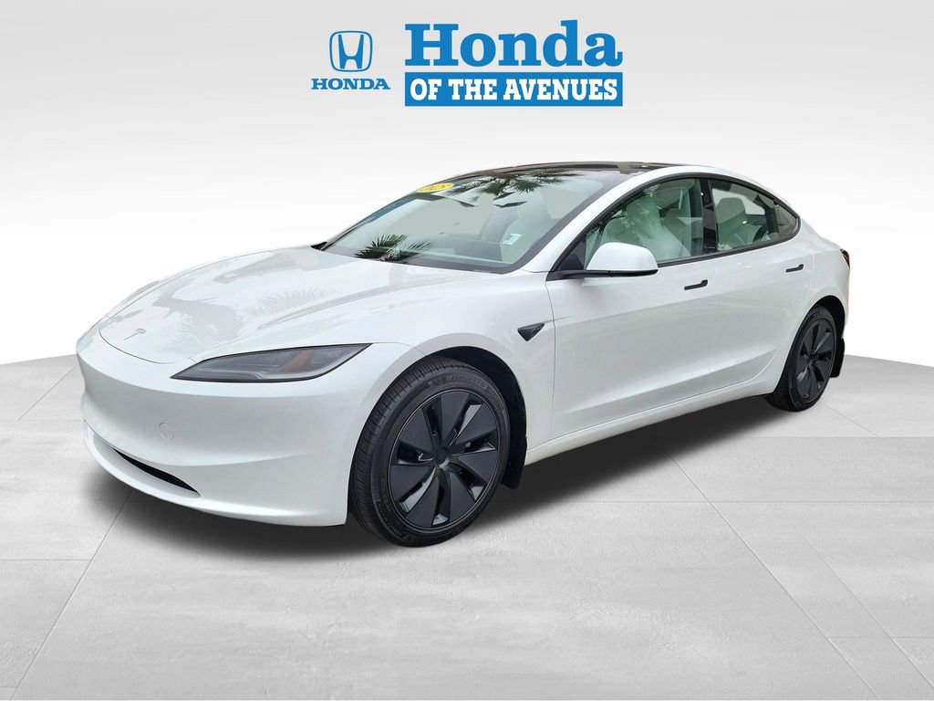 Used 2025 Tesla Model 3 RWD image 2