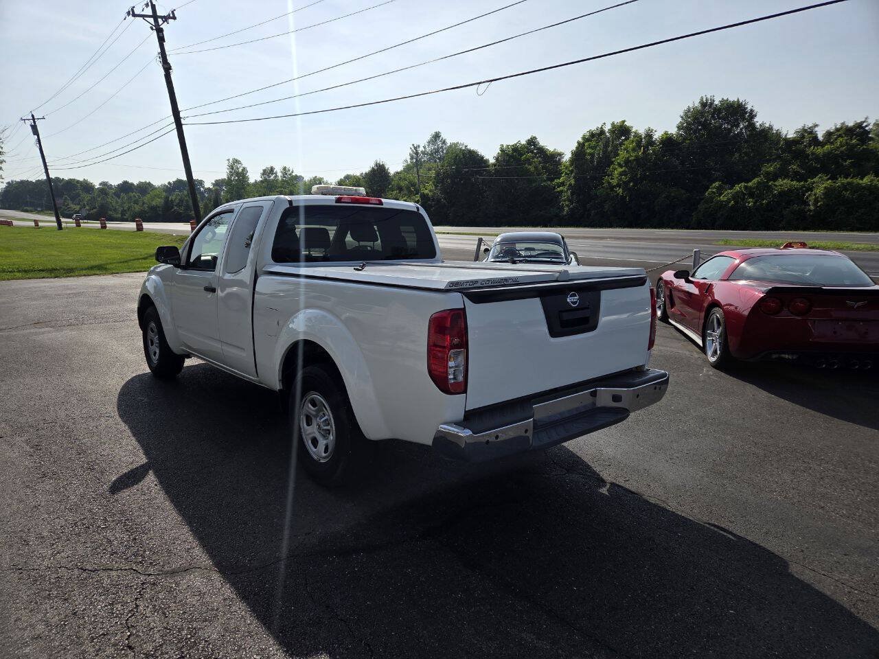 Used 2015 Nissan Frontier S RWD image 5