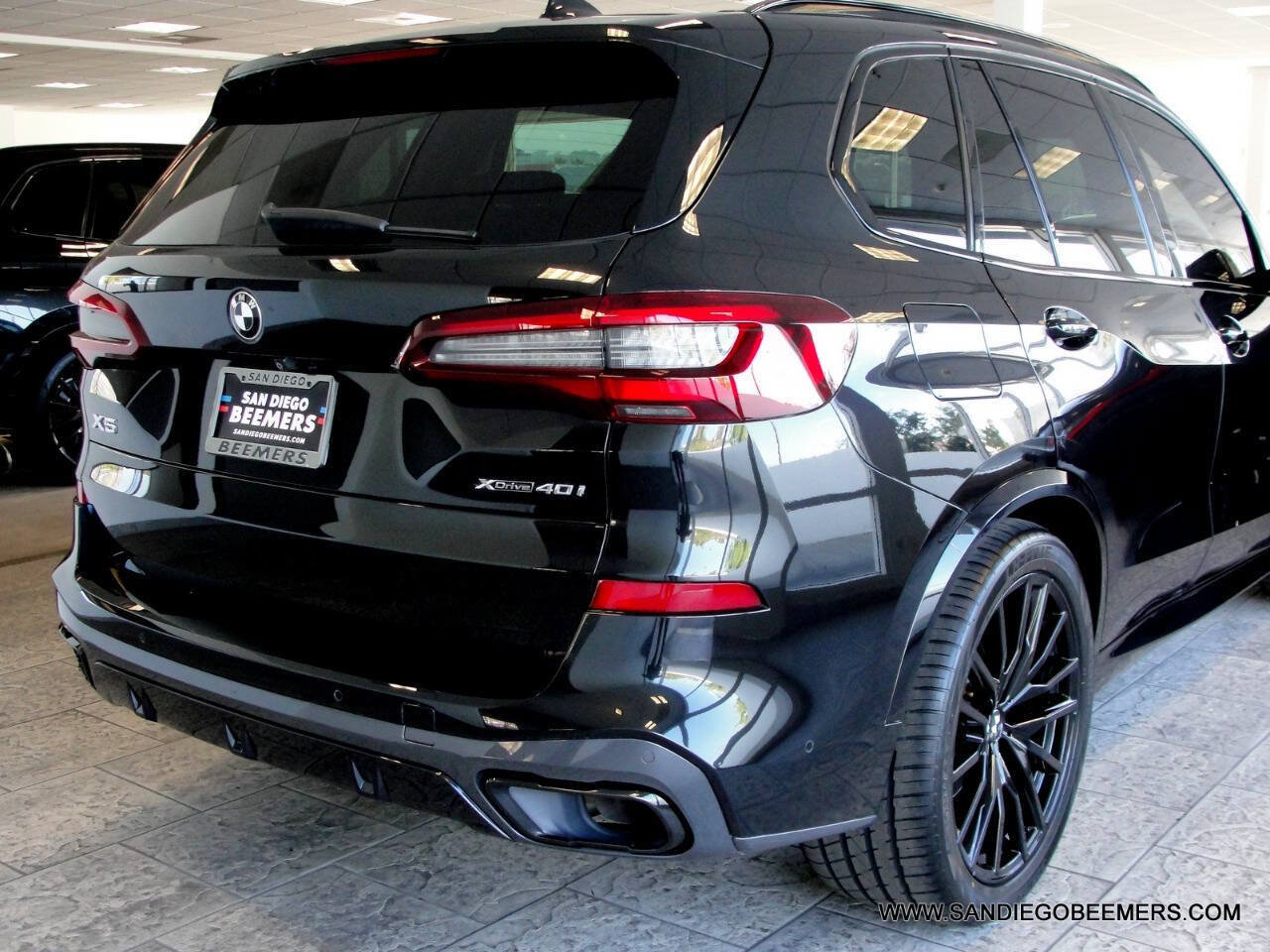 Used 2022 BMW X5 xDrive40i w/ M Sport Package AWD/4WD image 57