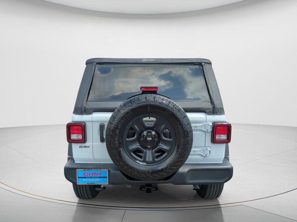 Used 2025 Jeep Wrangler Sport image 5