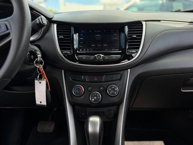 Used 2022 Chevrolet Trax LT AWD/4WD image 20