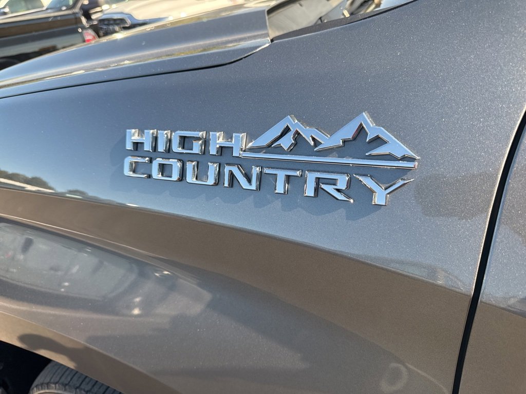 Used 2019 Chevrolet Silverado 1500 High Country w/ High Country Premium Package image 17