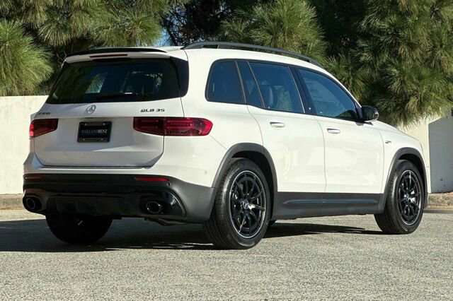 New 2026 Mercedes-Benz GLB 35 AMG 4MATIC image 4