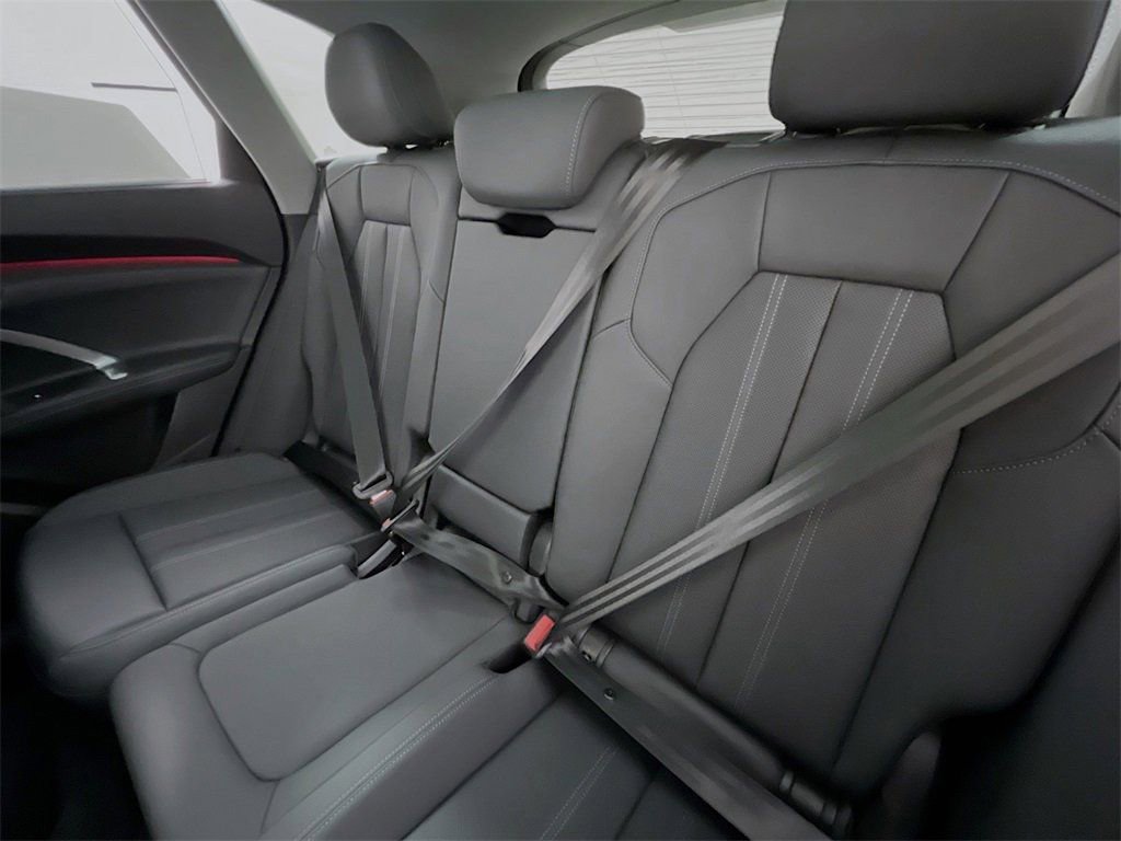 New 2025 Audi Q5 Premium Plus image 22