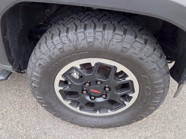Used 2026 Toyota 4Runner TRD Off-Road Premium AWD/4WD image 17